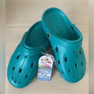 DUX clogs made in Korea by Chung-Shi. Color: turquoise . Can likely fit 9.5-10.5